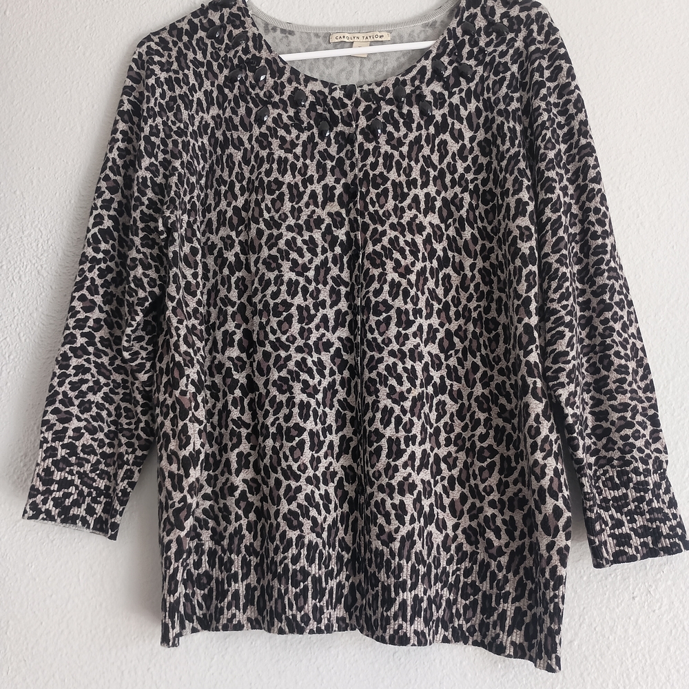 Carolyn Taylor XL Cardigan Beige Black Purple Print Beaded Collar Button Up